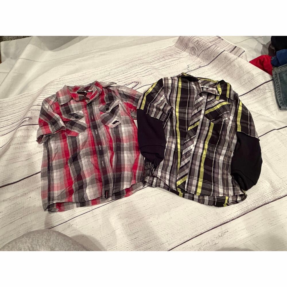 Lot of 2 Tony Hawk  Button Down Shirts Size S(4)